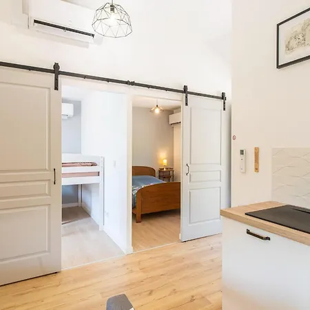 Renovated In With Pool * Soturac